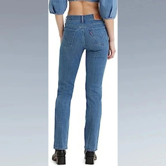 Signature by Levi Strauss & Co. Gold Label Midrise Straight Leg Jeans 6/28 - Picture 11 of 11